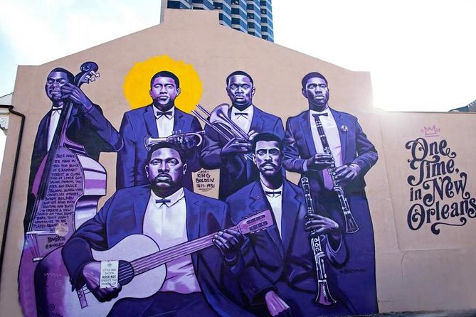 New Orleans City and Cemetery Sightseeing Tour - Guides that make or break the experience: what to expect from the storytelling