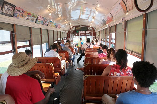 New Orleans City Sightseeing Hop-On Hop-Off Bus Tour - St. Charles Avenue and the Garden District corridor: Stops 9 through 15