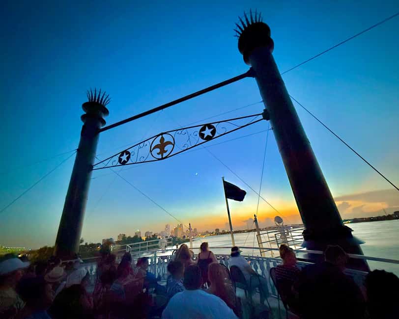 New Orleans: Evening Jazz Cruise on the Steamboat Natchez - Who Should Book This Jazz Cruise on the Mississippi?