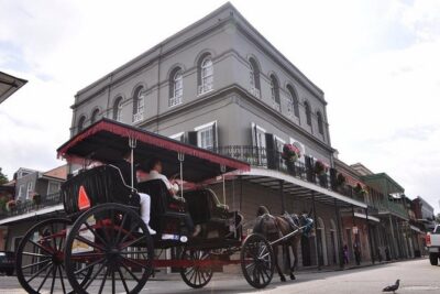 New Orleans French Quarter and More Carriage Ride - A small group matters more than you think (up to 8 people)