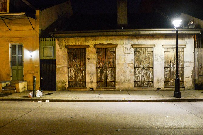 New Orleans Ghost Tour: Go Inside a Haunted Location - Haunted French Quarter, with a historian at the mic