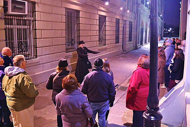 New Orleans Ghost, Vampire, Witch, Voodoo, and Mystery Tour - Finnegan’s Easy: comfort break and the 2-for-1 hurricane sticker