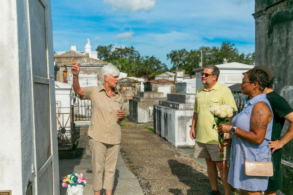New Orleans: Walking Tour Inside St. Louis Cemetery No. 1 - Timing, Walking Pace, and What to Bring in Real Life