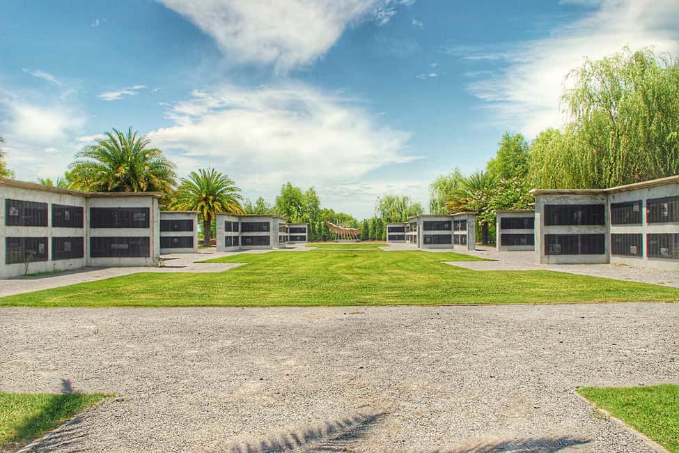 New Orleans: Whitney Plantation Tour with Transportation - The bus drive: more than just transportation