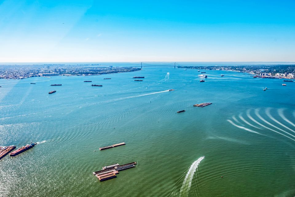 New York City: Manhattan Helicopter Tour - Comfort, seats, and the headset reality check