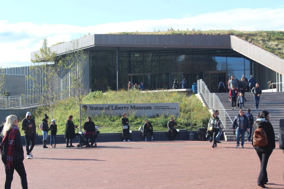 New York City: Statue of Liberty & Ellis Island Guided Tour - Live Guide vs Interactive Audio: Basic, Premium, and What You’ll Actually Experience