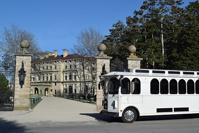 Newport Gilded Age Mansions Trolley Tour with Breakers Admission - Ocean Drive Historic District: Where the Gilded Age Looks Like a Movie Set