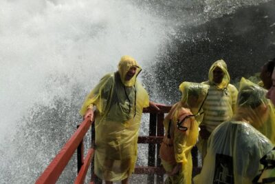 Niagara Falls Canadian Side Tour and Maid of the Mist Boat Ride Option - Documents for the Canada-US switch: plan early, not late