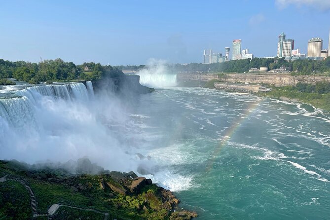 Niagara Falls Tour with Ticket for the Iconic Maid of the Mist - Guides Matter: How the Storytelling Changes the Falls