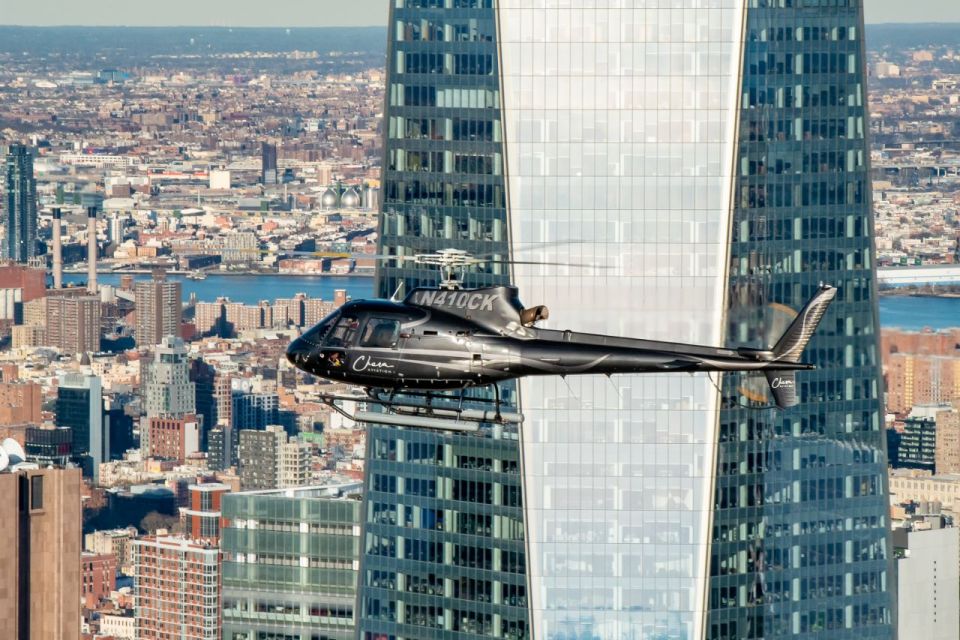 NYC: Big Apple Helicopter Tour - Pilot Commentary and the Real Value of Seeing from Above