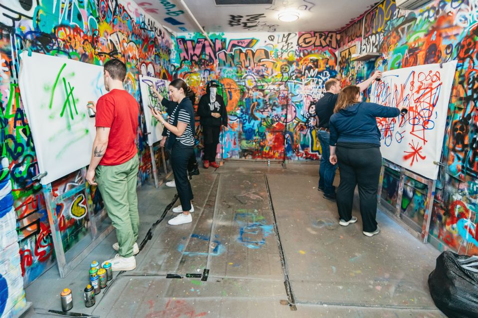 NYC: Brooklyn Graffiti Workshop with Local Artist - The take-home souvenir canvas: what you get and how to handle it