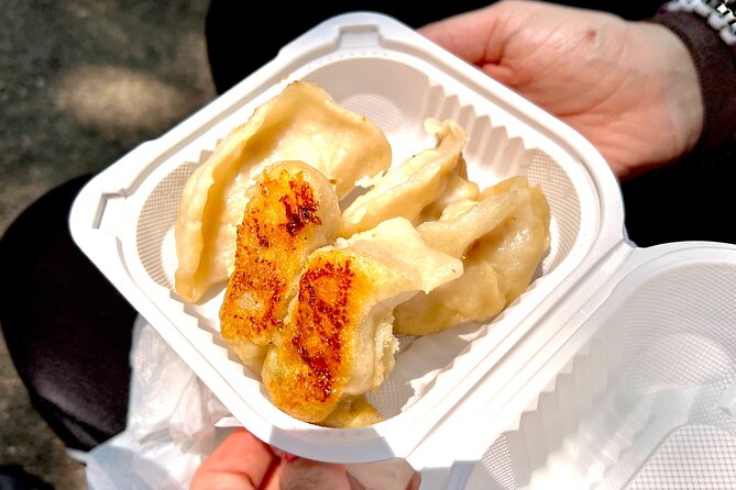 NYC: Chinatown & Little Italy Food Tour with 7 Flavorful Tastings - Walking, cold weather, and what to wear so you enjoy it