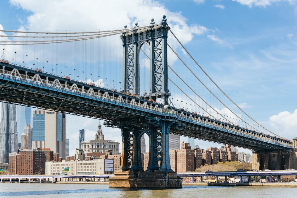 NYC: Circle Line 1.5-Hr Landmarks Skip-The-Box-Office Cruise - Why a 90-minute water view beats another city loop