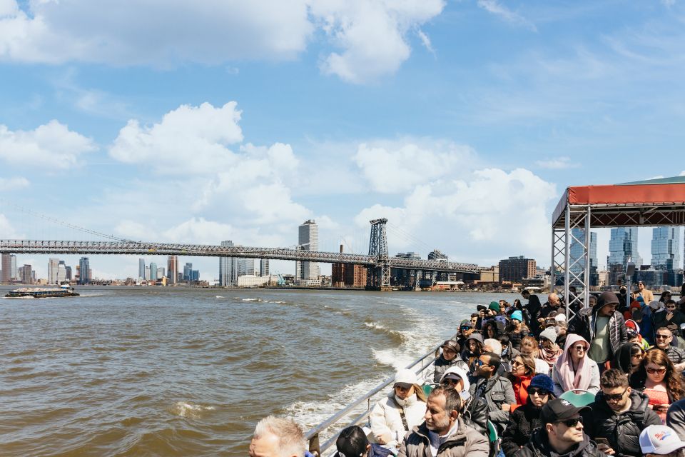NYC: Circle Line 1.5-Hr Landmarks Skip-The-Box-Office Cruise - Statue of Liberty to Ellis Island: the city’s immigration story in one view