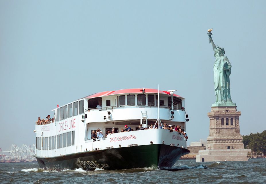 NYC: Circle Line 1.5-Hr Landmarks Skip-The-Box-Office Cruise - Pier 83 boarding: get there early and plan your deck time