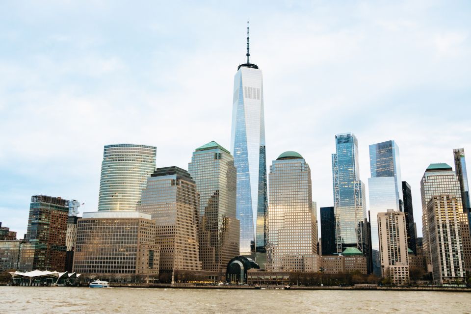 NYC: Circle Line 2h Harbor Lights Cruise Skip-The-Box-Office - FAQ