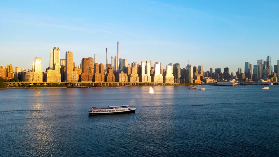 NYC: Circle Line 2h Harbor Lights Cruise Skip-The-Box-Office - Value check: what you’re really paying for at about $47