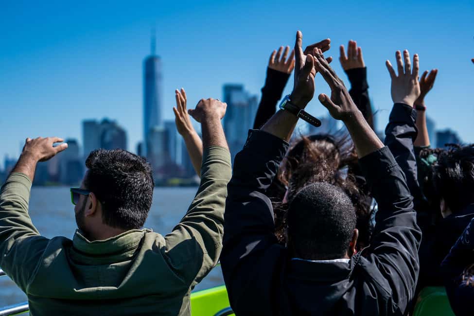 NYC: Circle Line Speedboat Skip the Box Office Ticket - Liberty Up Close Without a Long Detour