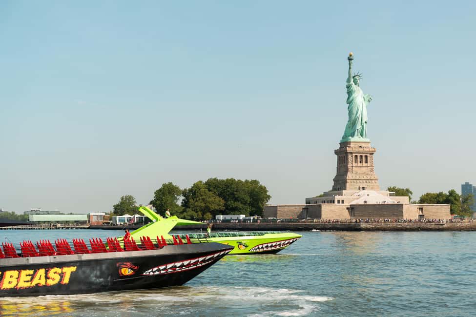 NYC: Circle Line "The Beast" Midtown/Downtown Speedboat Ride - Key takeaways before you buy