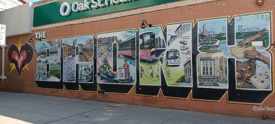 NYC: Contrasts of Bronx, Queens, Brooklyn, & Manhattan Tour - 4 boroughs in 5 hours: the real value of the Contrasts route