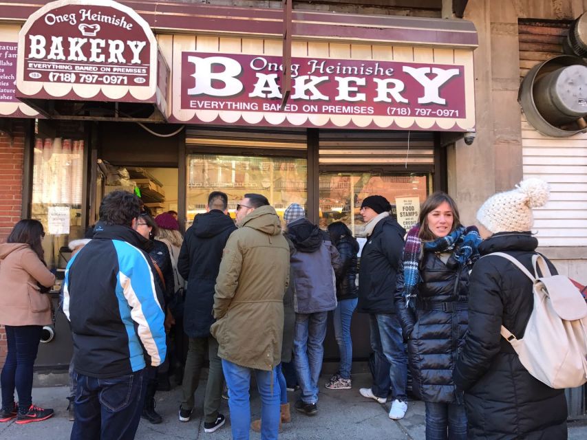 NYC: Contrasts Tour of Harlem, The Bronx, Queens & Brooklyn - A four-borough contrasts tour that starts in motion