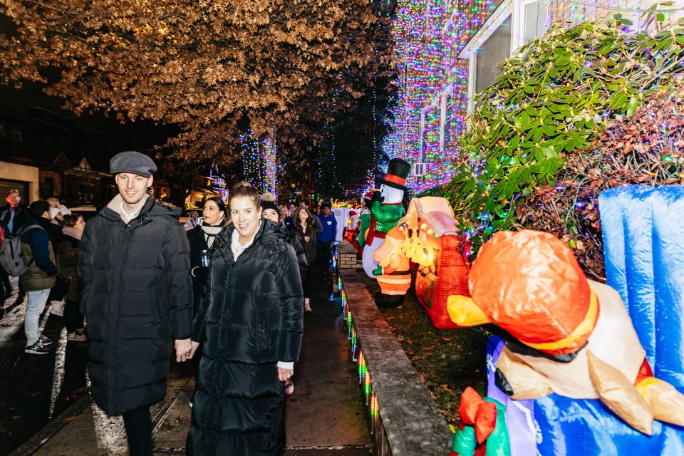 NYC: Dyker Heights Christmas Lights & Skyline View Bus Tour - What’s Included (and Why It Matters Mid-Trip)