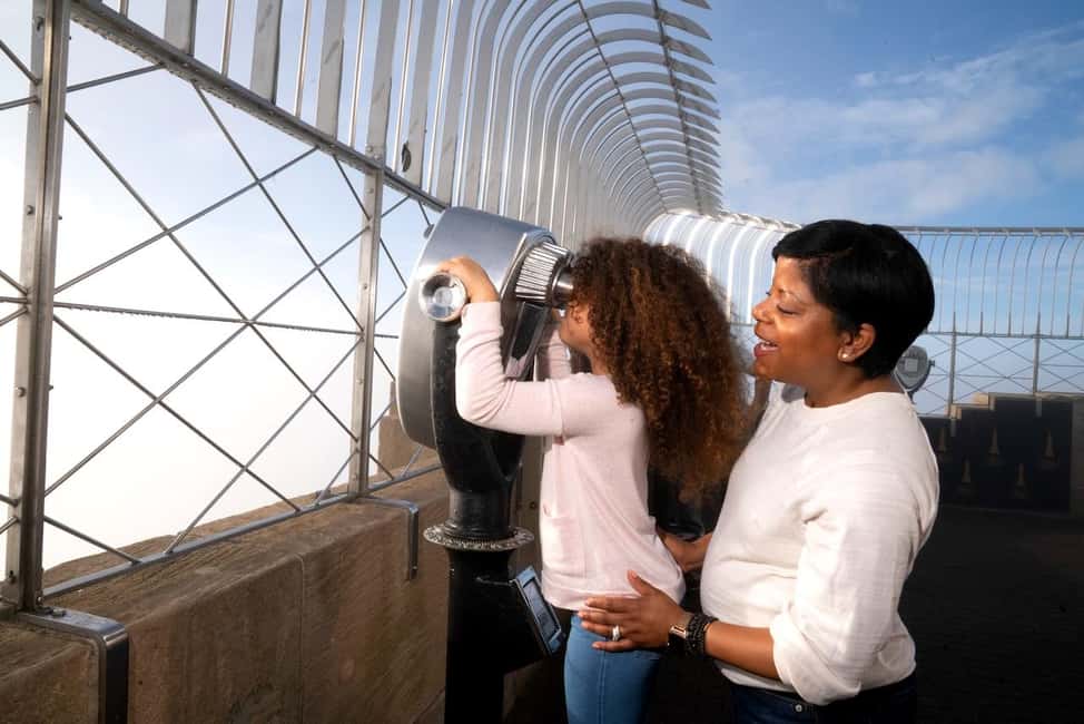 NYC: Empire State Building Tickets - Observatory & Museum - Practical tips for photos, crowds, and wind
