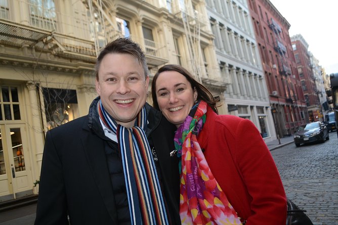 NYC Professional Photoshoot and Walking Tour with Private Guide - Upper East Side Townhouse Streets: Where Casual Posing Looks Great