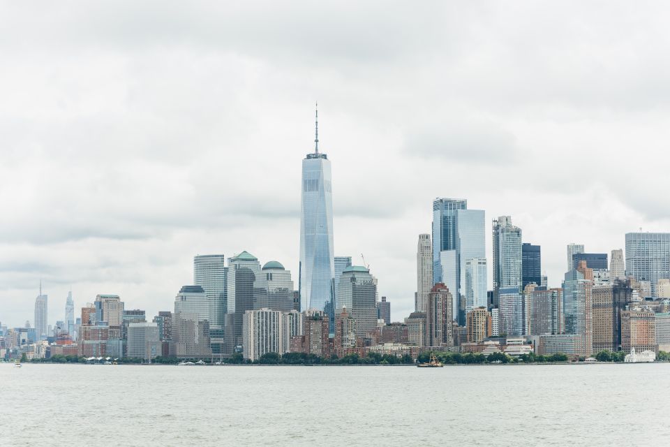 NYC: Statue of Liberty and Ellis Island Guided Tour - Meeting at Bowling Green: finding your group in minutes