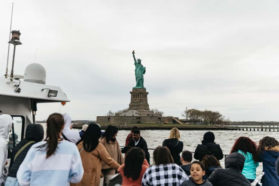 NYC: Statue of Liberty Express Skip-the-Box-Office Cruise - Comfort on Board: Wi‑Fi, Restrooms, and Indoor/Outdoor Choices