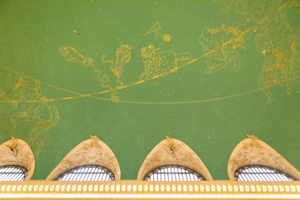 NYC: The Secrets of Grand Central Terminal - Glass walkways: your chance to see the terminal at a higher level
