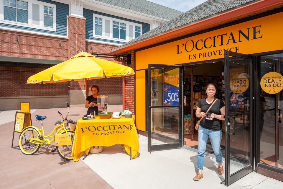 NYC: Woodbury Common Premium Outlets Shopping Trip - Return planning at Woodbury Common: where to meet and how to avoid stress