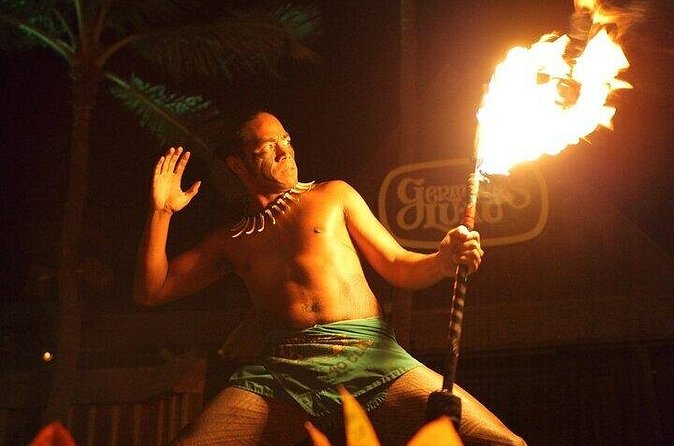 Oahu: Germaine's Luau - Practical packing list for sand, sunset, and ponchos