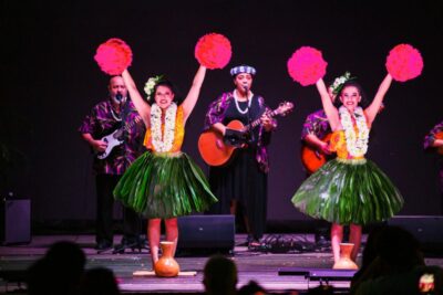 Oahu: Ka Moana Luau Dinner and Show at Aloha Tower - Lei greeting and cultural workshops: what to do before dinner