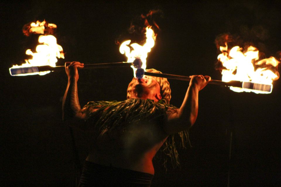 Oahu: Ka Moana Luau Dinner and Show at Aloha Tower - Price and value at $135 per person