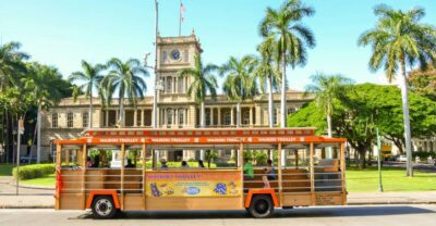 Oahu: Waikiki Trolley Hop-on Hop-off All-Line Pass - Blue Line: Sea Life Park and the coast you can actually see