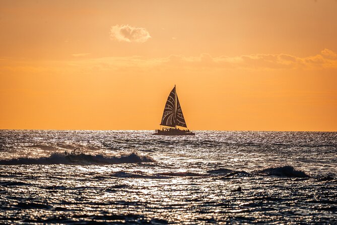 Oahu's Waikiki Coast: Moana’s Sunset Cocktail Sail - Small Group Feel: 47 Travelers Max