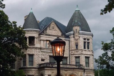 Old Louisville Ghost Tour as Recommended by The New York Times @ 4th and Ormsby - Start at 4th & Ormsby: how the night gets going