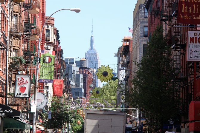 Original NYC Guided Food Tour of Chinatown and Little Italy - What you eat in Chinatown: tea, pastry, dumplings, and roasted duck