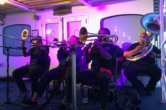 Paddlewheeler Creole Queen Jazz Dinner Cruise in New Orleans - Check-In and Timing: Don’t Be the Reason the Boat Leaves