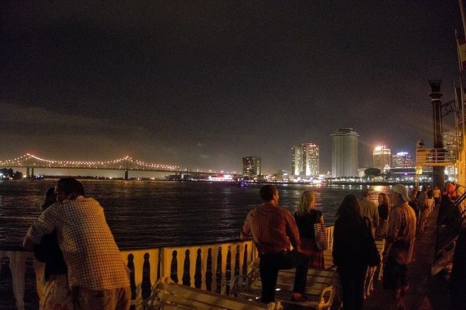 Paddlewheeler Creole Queen Jazz Dinner Cruise in New Orleans - The 2-Hour Mississippi Cruise: Views, Motion, and What You’re Actually Seeing
