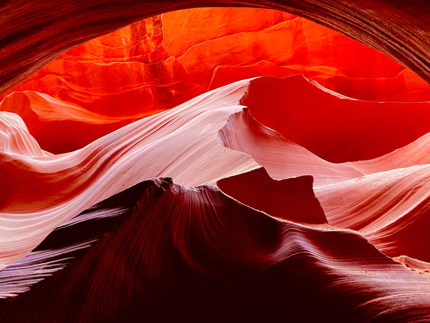 Page: Lower Antelope Canyon Prime-Time Guided Tour - Photo Strategy in a No-Tripod Slot Canyon