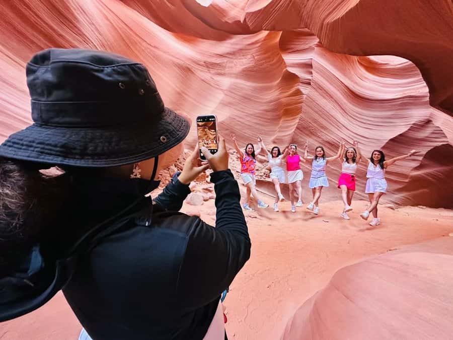 Page: Lower Antelope Canyon Walking Tour with Navajo Guide - The stair-and-step reality: what you’re actually signing up for