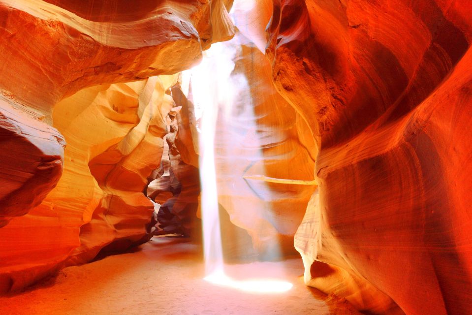 Page: Upper Antelope Canyon Prime Time Entry & Navajo Guide. - Pace, comfort, and rules: the Canyon has a strict packing list