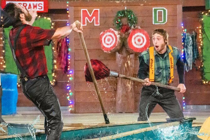 Paula Deen's Lumberjack Feud Supper Show- ALL U CAN EAT - Timing and check-in: the dinner/show mismatch problem