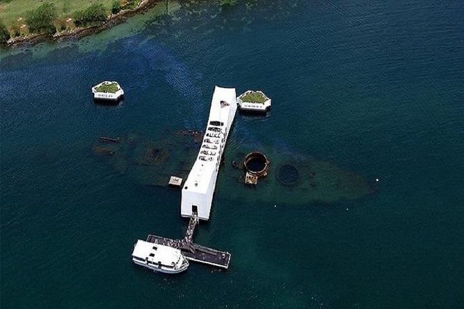 Pearl Harbor, Dole Plantation, and Polynesian Center from Waikiki - The USS Arizona Memorial: why silence matters and how to prepare