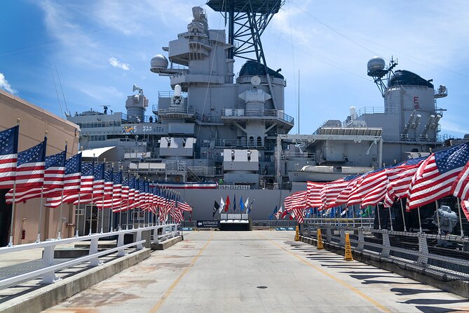 Pearl Harbor, USS Arizona Memorial & Honolulu City Tour - Choosing Deluxe: USS Missouri as the WWII Bookend