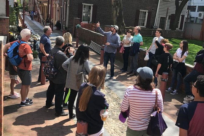 Philadelphia Old City Historic Walking Tour with 10+ Top Sites - Photo Stops, Pace, and What to Bring for a Better Walk