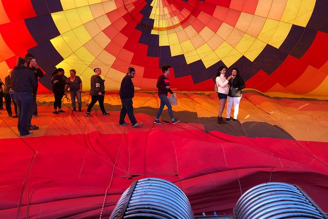 Phoenix area Hot Air Balloon Ride on the Largest Balloon in USA - What to wear and bring for a sunrise balloon