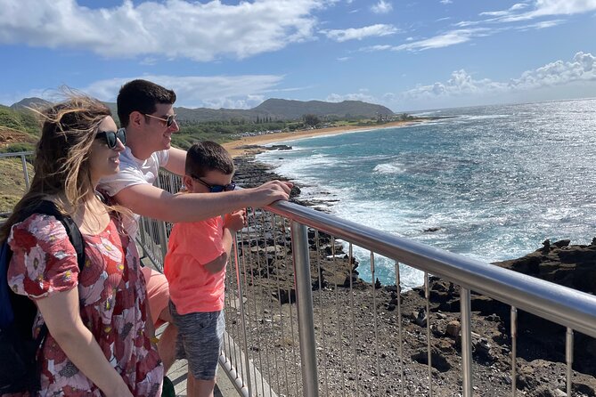 Premium Oahu Circle Island Tour – Small Group, No Crowds - North Shore Lunch at Fumi’s Shrimp Truck